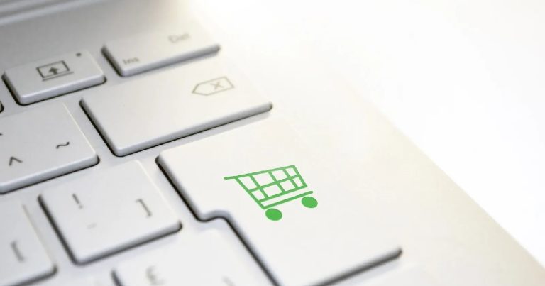 Товары для UAH 239 миллиардов приобретенных украинцев онлайн в ходе исследования рынка 2024-e-Commerce