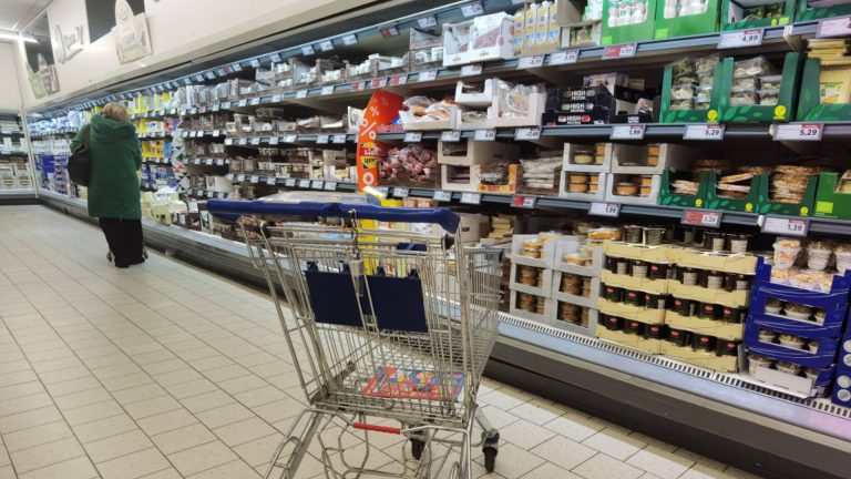 Это яд: болгарские производители продуктов питания призвали к запрету имитационных продуктов