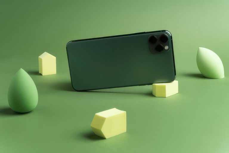Samsung S24 Ultra, самый востребованный телефон в 2025 году