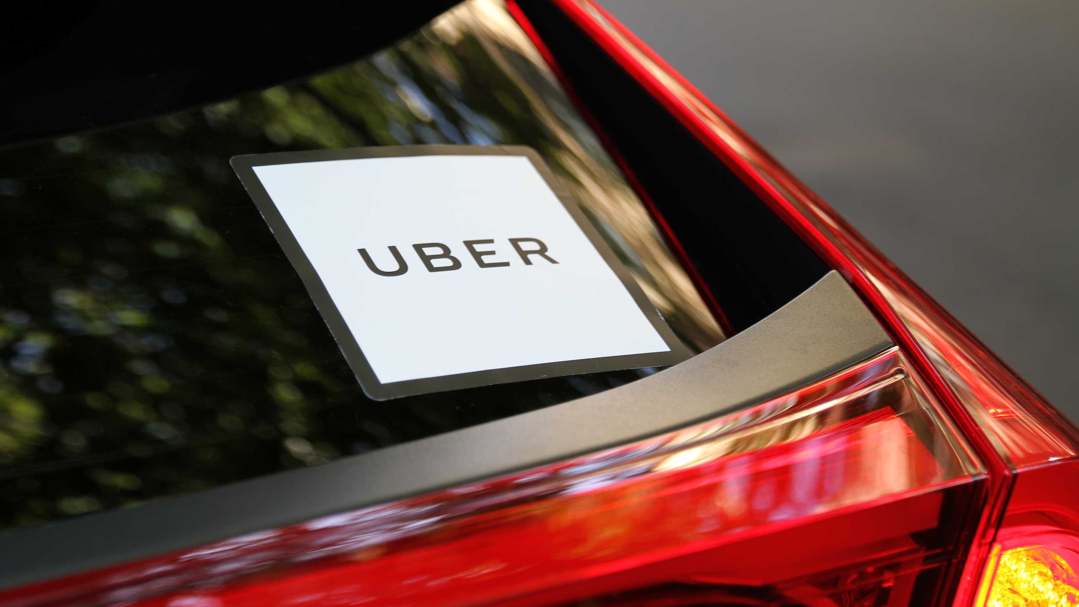 Uber меняет правила игры для подростков. Функция, которую вы хотите в Румынии, в тестах