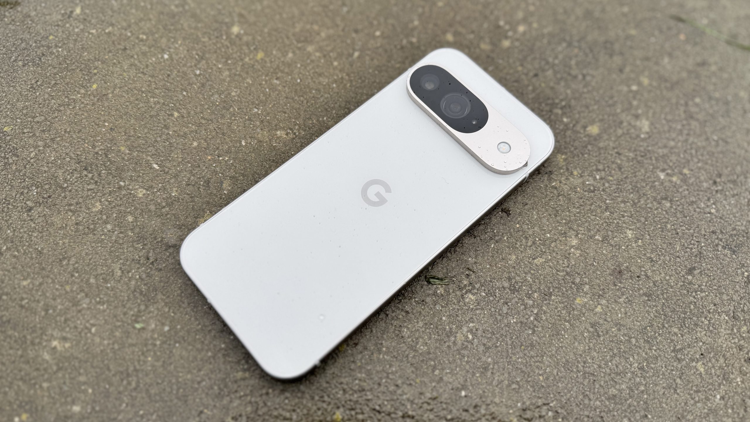 Google Pixel 9 оставляет вас без тревоги, если вы ожидаете меньше. Ошибка, которая может заставить вас опоздать на работу
