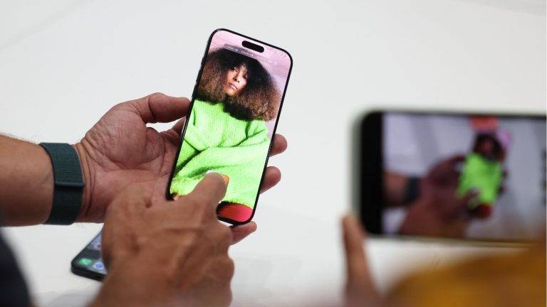 Обязанности Трампа делают iPhone некоммерческим, и они поражают миллиардеров