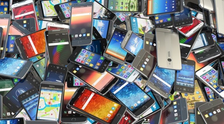 5 моделей телефонов, запущенных в последнее десятилетие, которые все еще заслуживают внимания. Вот короткий список и причины