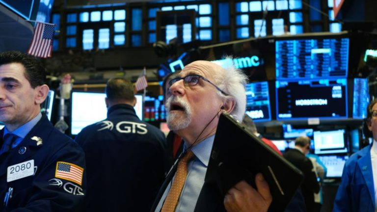 Черный понедельник: кошмар начало Дня Уолл -стрит