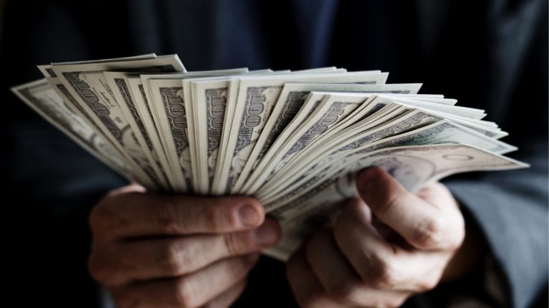 Forbes объявил, кто является самым младшим миллиардером в мире