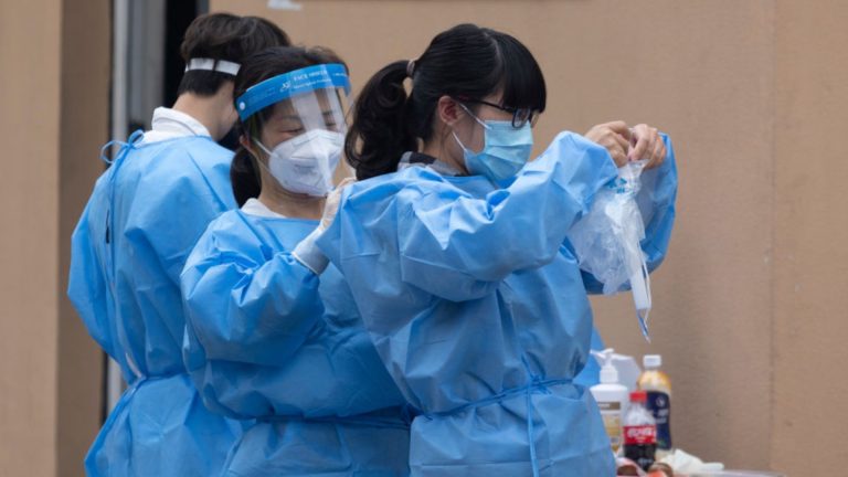 Новый уровень войны между Китаем и Соединенными Штатами: сжиженный газ против Ковида