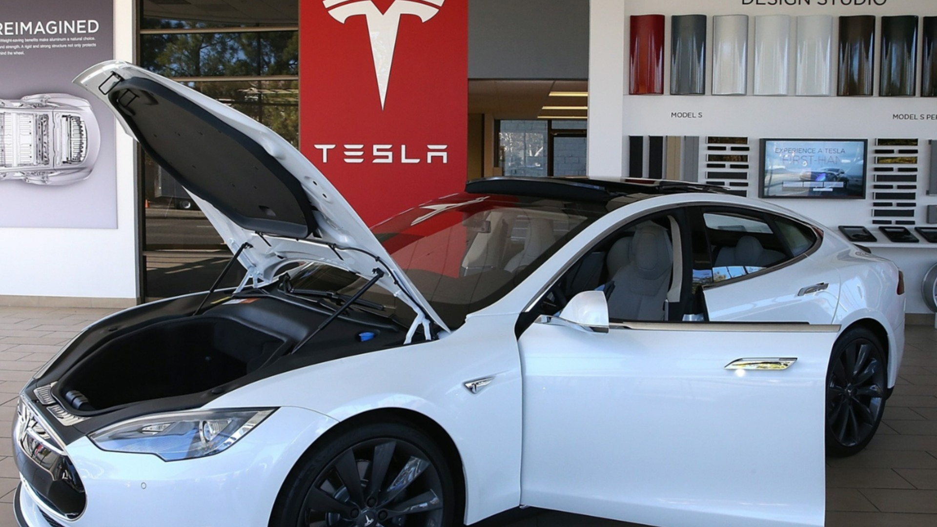 Продажи Tesla во Франции рухнули с огромным процентом