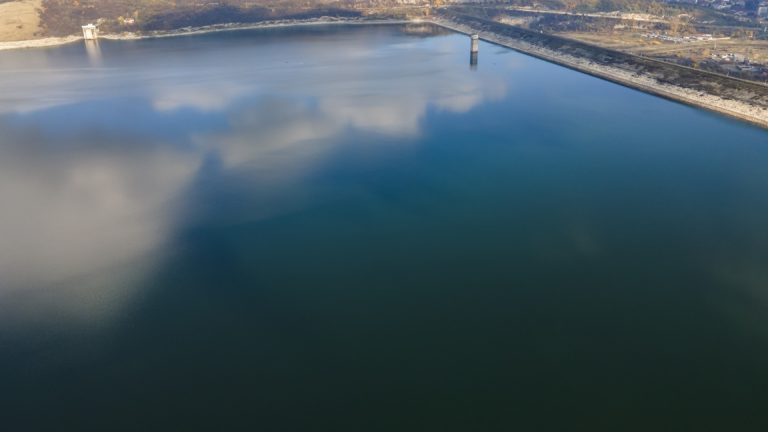 Сезон ирригации находится перед сбоем из -за недостаточной воды в плотинах: предупреждение о палате Араграда