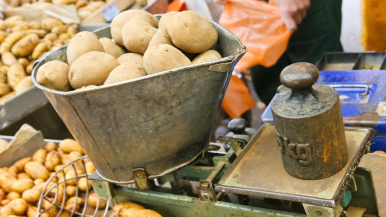 Нет картофеля, они будут есть ракеты? Русский анклав Калининград объявил о нехватке (видео)