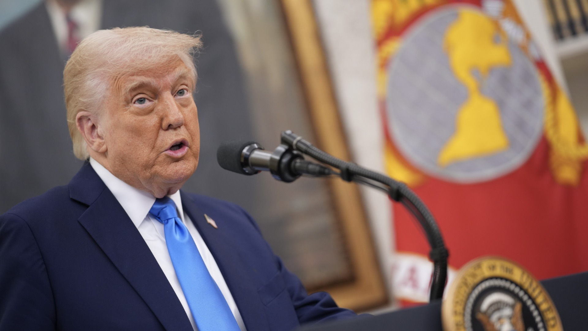 Трамп предлагает сокращение затрат на сотни миллиардов: за счет, которые они перья?