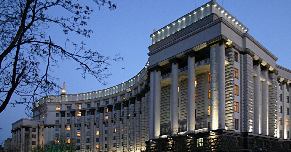 Государственный баргус Украины увеличился до 180 миллиардов долларов в апреле 2025 года