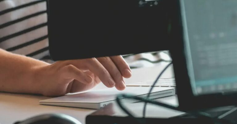 Мошенники отправляют поддельные письма от имени налога - они содержат вирусы