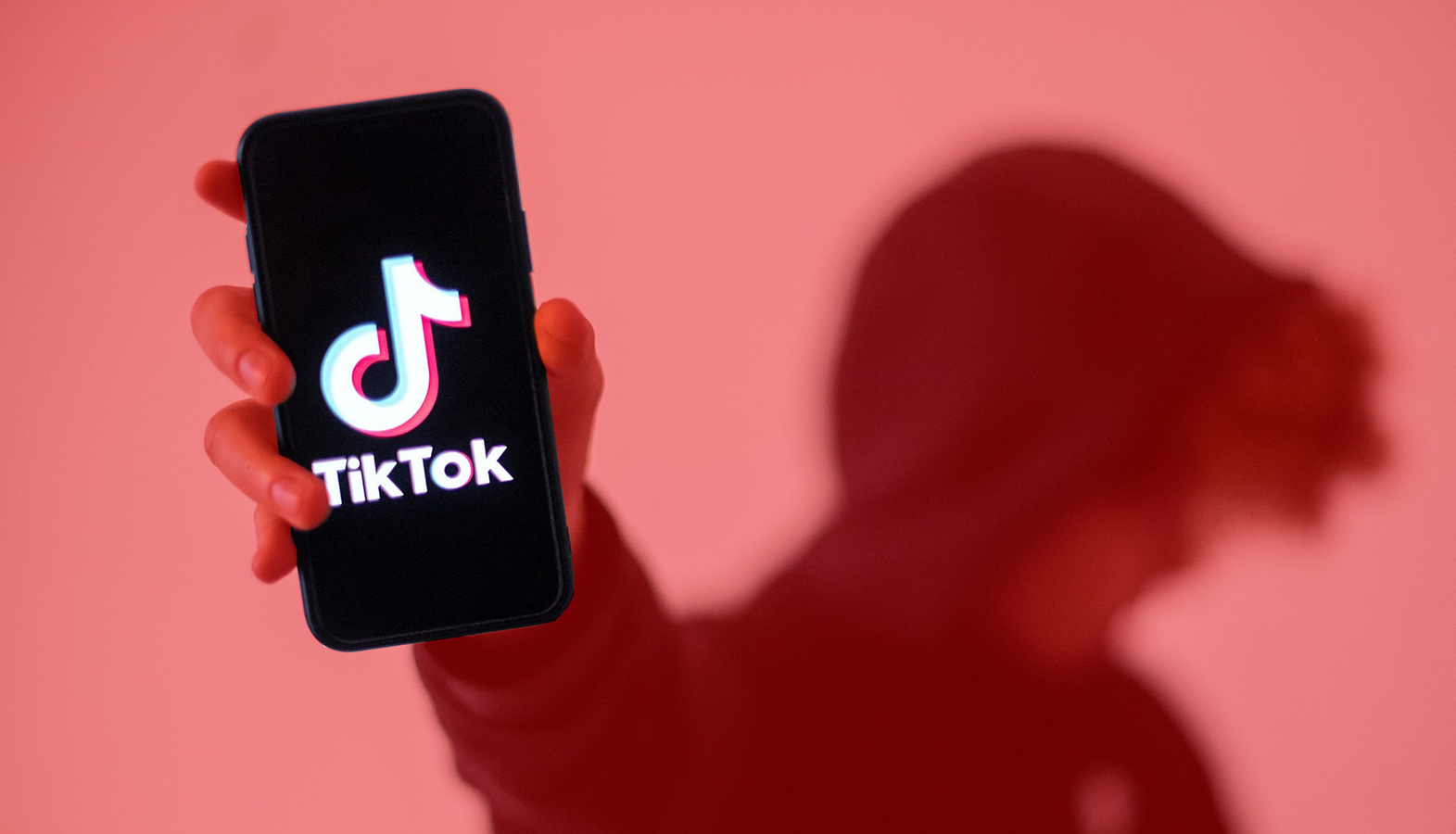Тикток признает, что он хранит данные европейцев в Китае, но отрицает, что дал им Пекин
