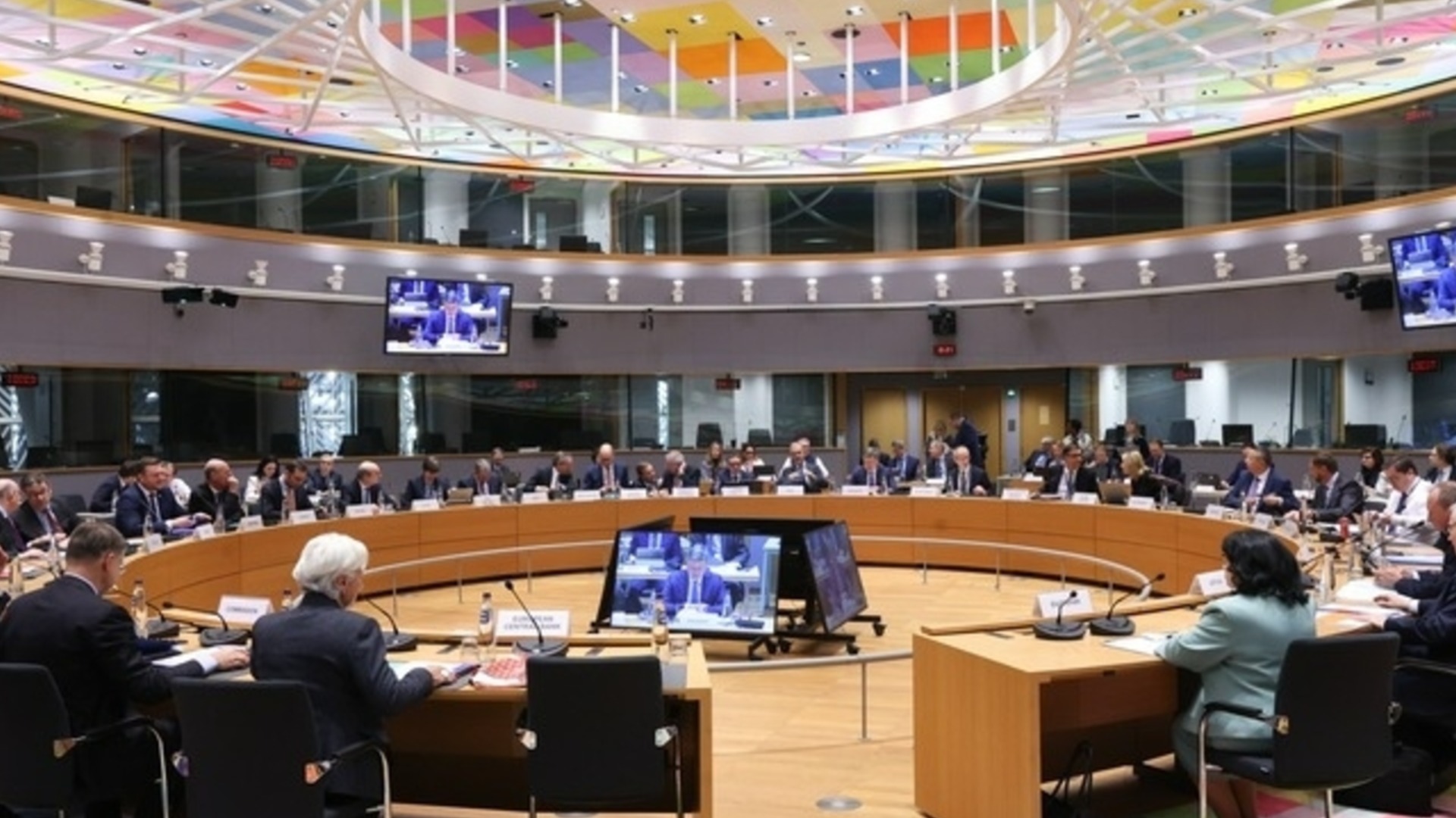 Официально: Еврогруппа обсудит вступление Болгарии в зону евро
