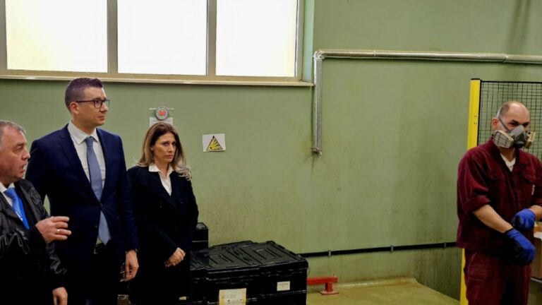 Увеличить зарплату в военно -морском флоте - Sopot