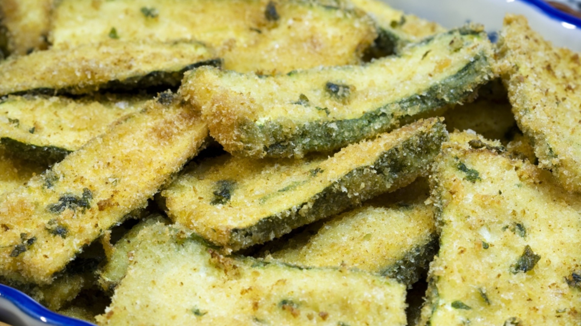 Самый вкусный и хрустящий цуккини в духовке: быстрый и простой рецепт