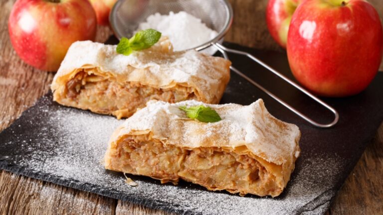 Этот арабский штрудель с яблоками становится все более популярным в нашей стране