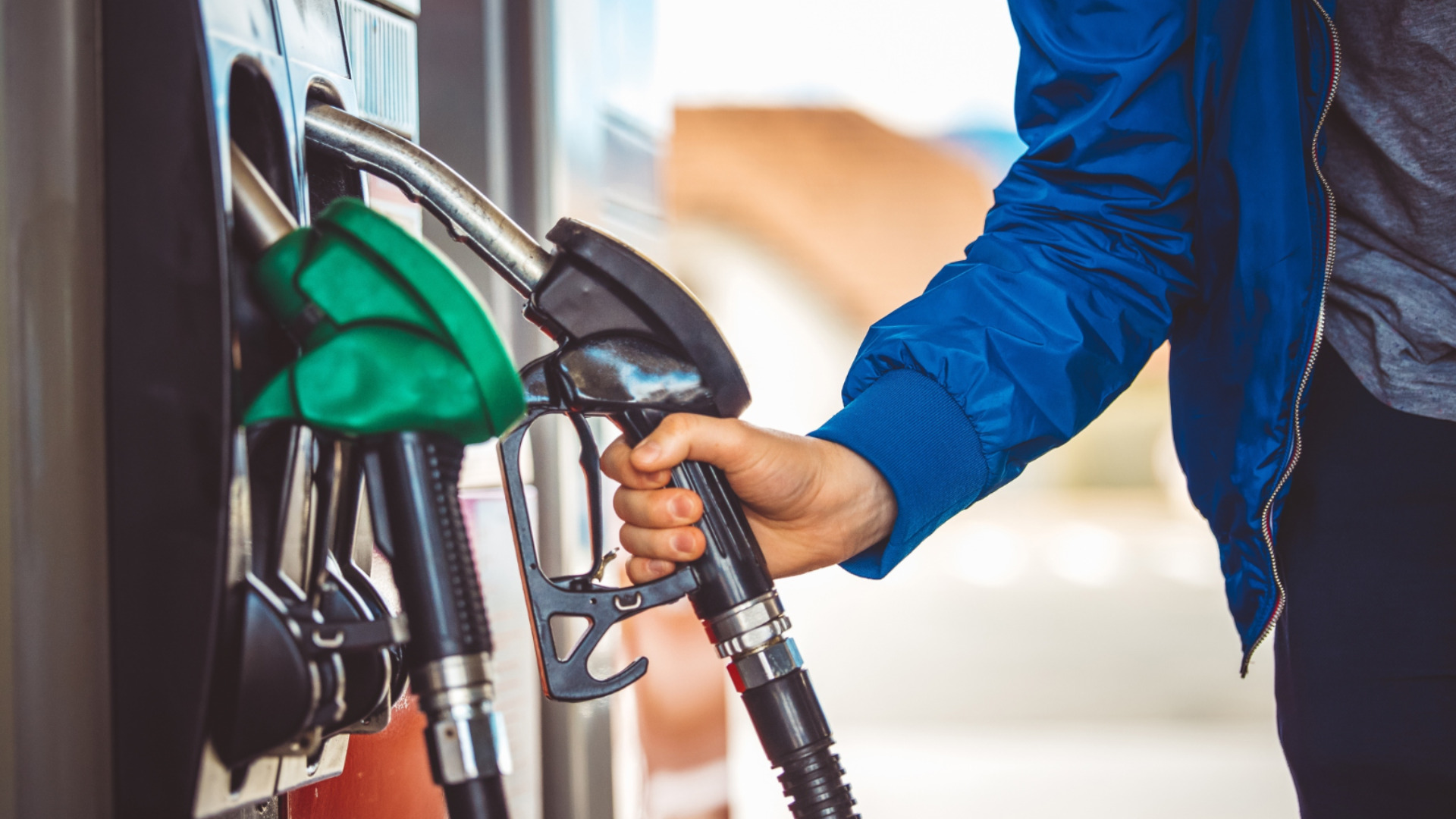 Шокирующее увеличение бензина? Цена на нефть может выбраться в худшем сценарии для Ирана