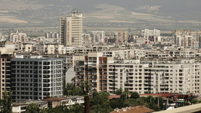 Что произойдет с ценами на недвижимость после въезда в зону евро: прогноз экспертов