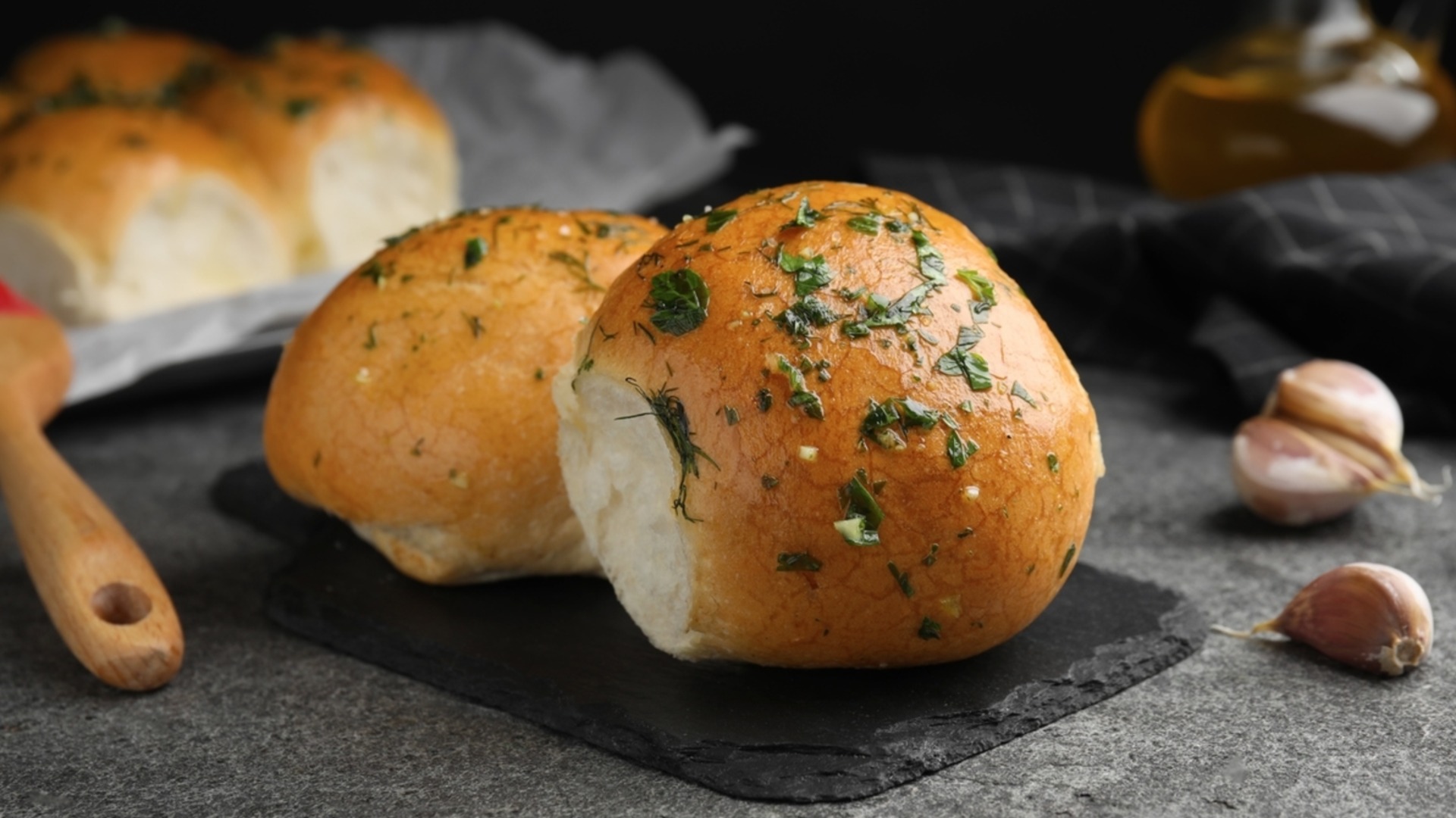 Отличный вкус: домашние чесночные пирожные