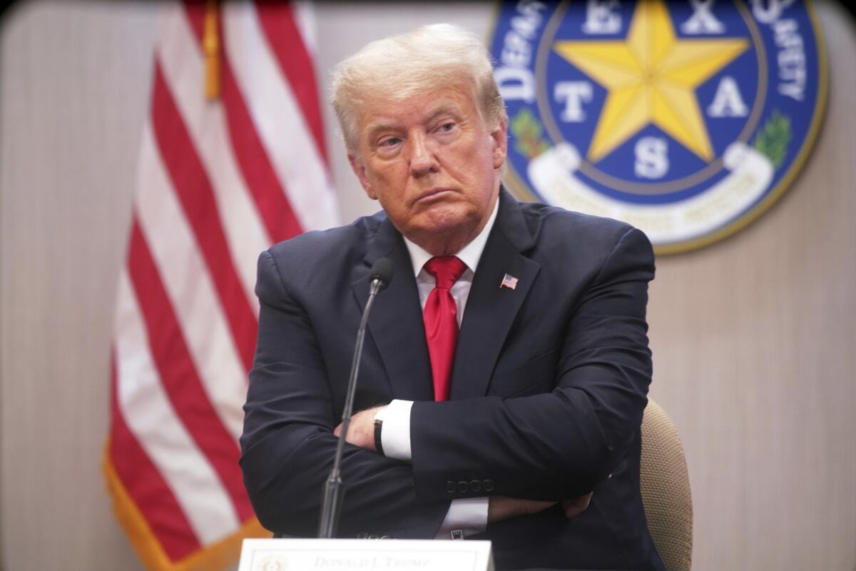 Дональд Трамп, под угрозой хакеров. Более конфиденциальные электронные письма могут стать публичными как можно скорее