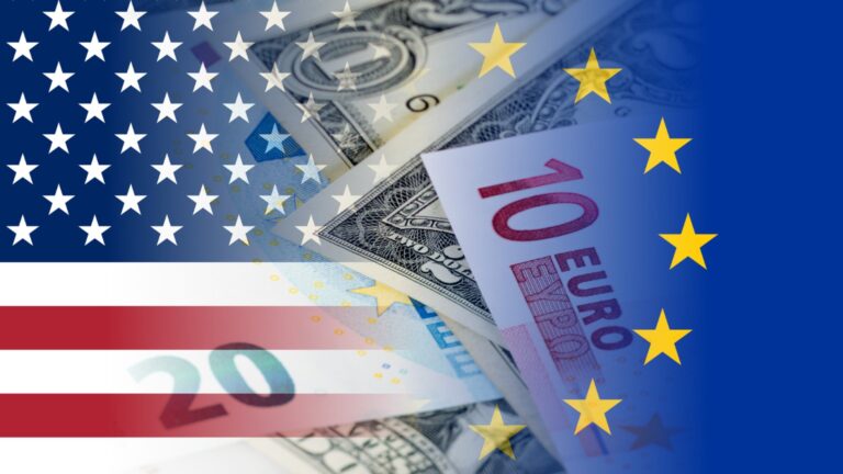 Курс евро изменил направление против доллара