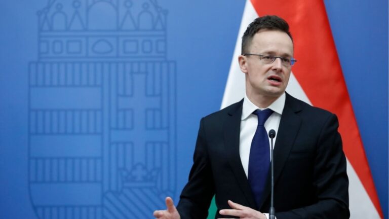 Венгрия обвинила Украину в остановленной русской нефти, Киев: Получается твои друзья в Москве