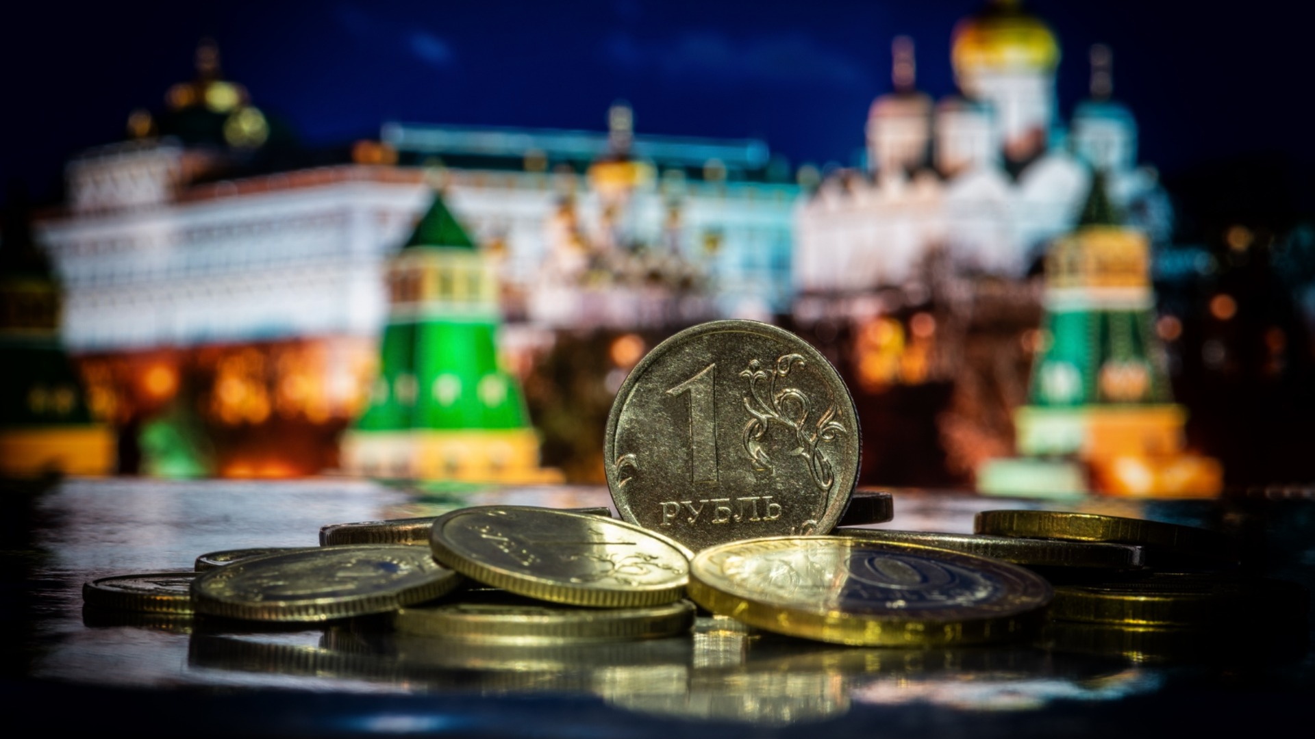 Дефицит бюджета России уже превышает годовую цель на 30%