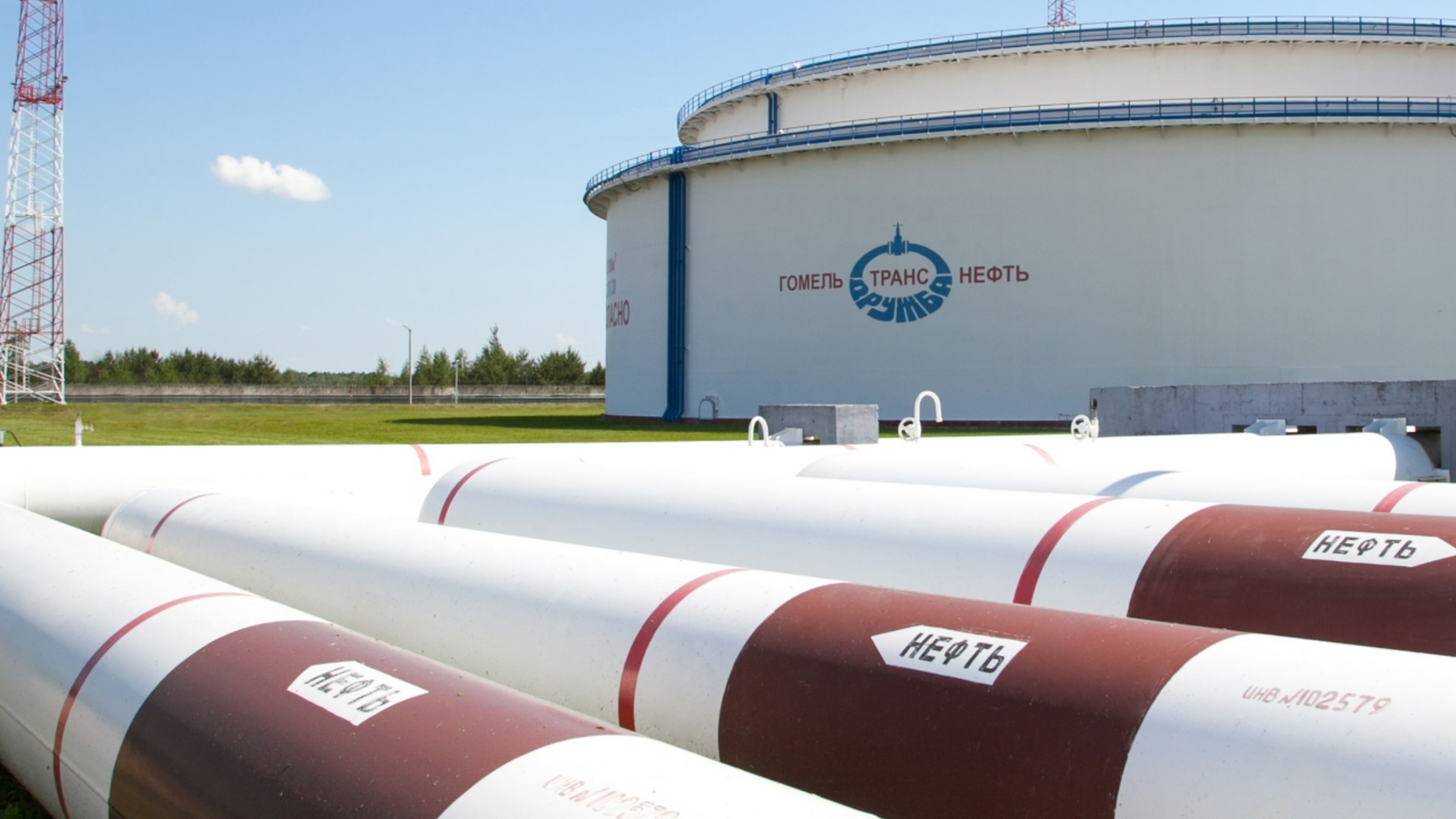 Русская нефть в Венгрию и Словаки полностью остановилась