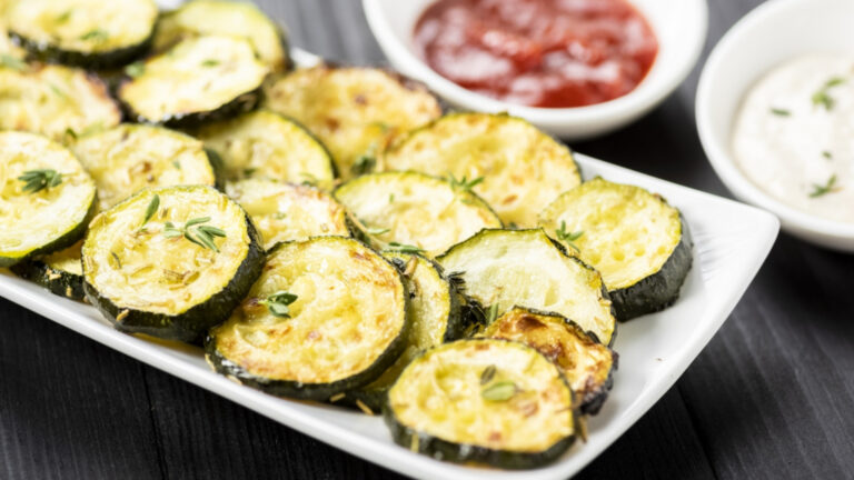 Все любят эти ленивые цуккини на духовке - быстро, подол, вкусный