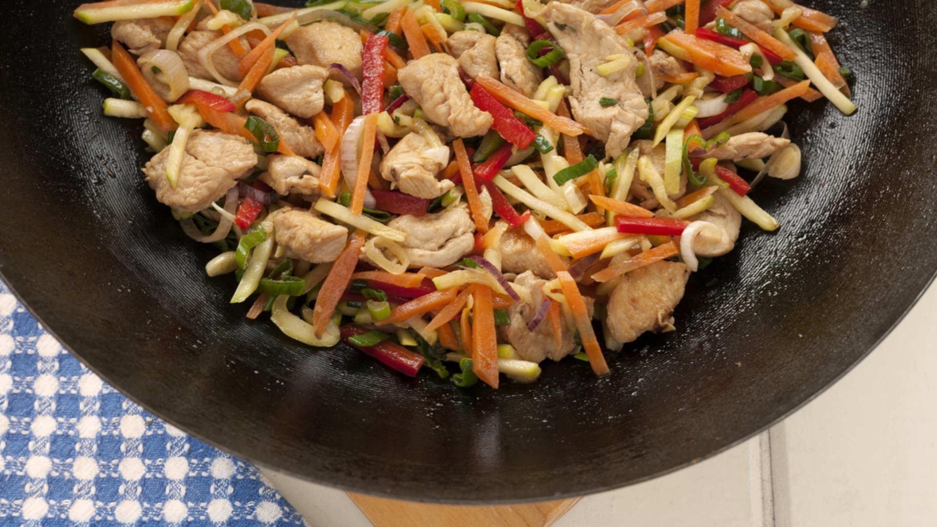 Какие необходимые овощи в курице с овощами