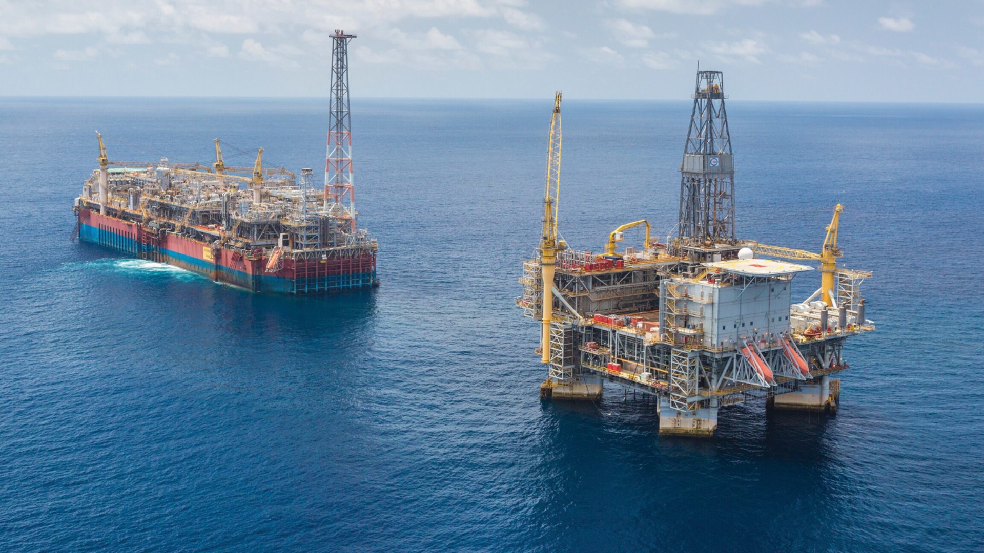 OPEC+ решил увеличить добычу сырой нефти