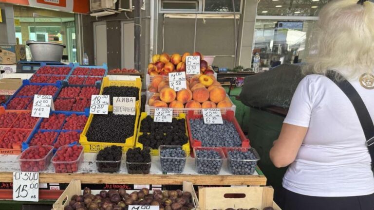 «Любой платеж в первый месяц двойной циркуляции рискованна»: анализ того, как цены летают из -за больших денег