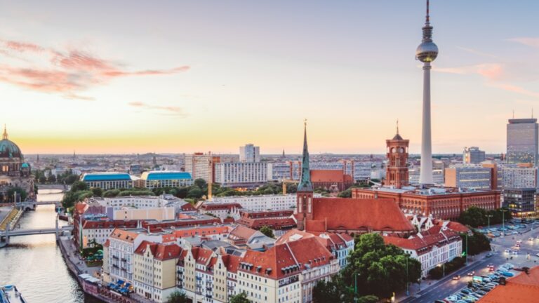 Сюрприз розничными продажами в Германии