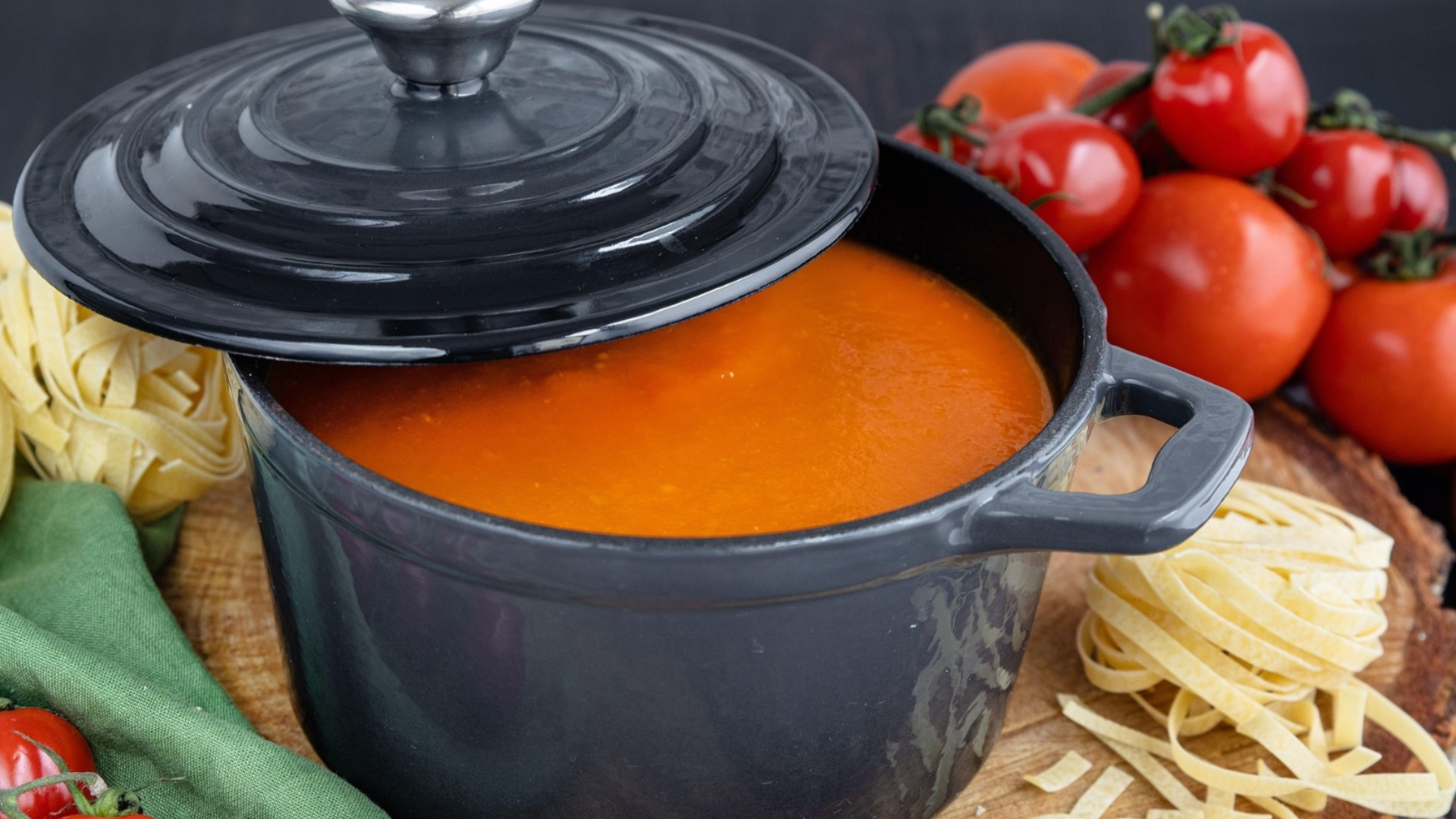 Как приготовить вкуснейший томатный суп-пюре?