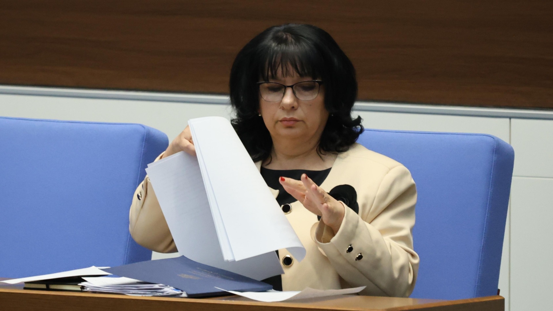 Признание от власти: Обещанные доходы бюджета-2025 мы не выполним