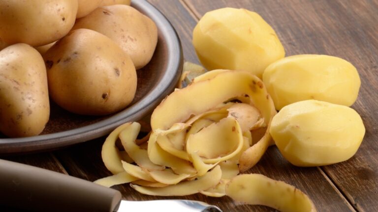 Без подвала: Вот как хранят картофель опытные огородники и он сохраняется до 8 месяцев