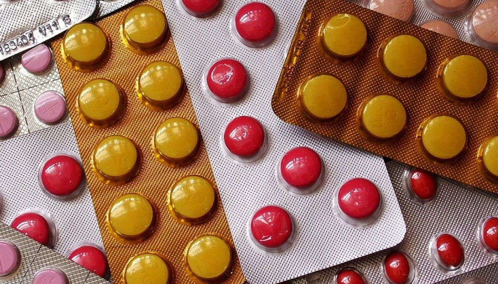 Польша передала Украине 30 тысяч упаковок антибиотиков