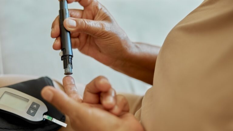 Доктор: Если у вас есть эти 4 симптомы, вы, вероятно, страдаете от диабета