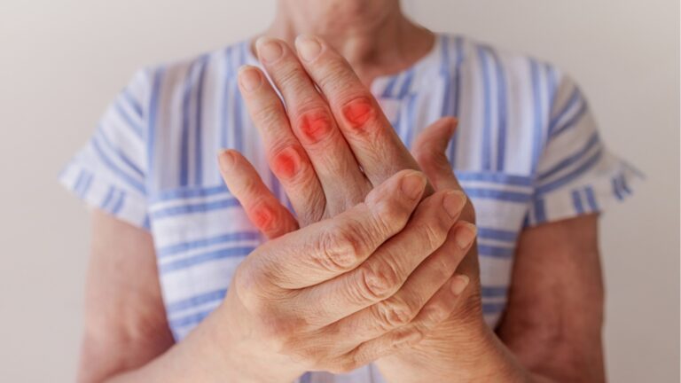 Ученые подтверждают: этот древний метод может облегчить ревматизм