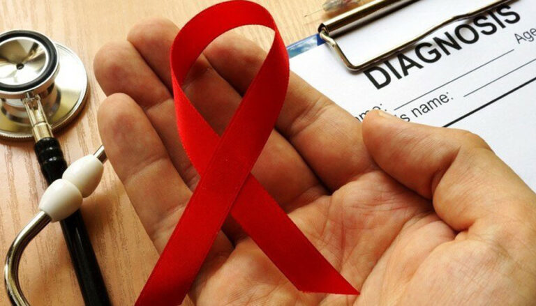 В сентябре 2025 года в Украине зарегистрировано 700 новых случаев ВИЧ-инфекции
