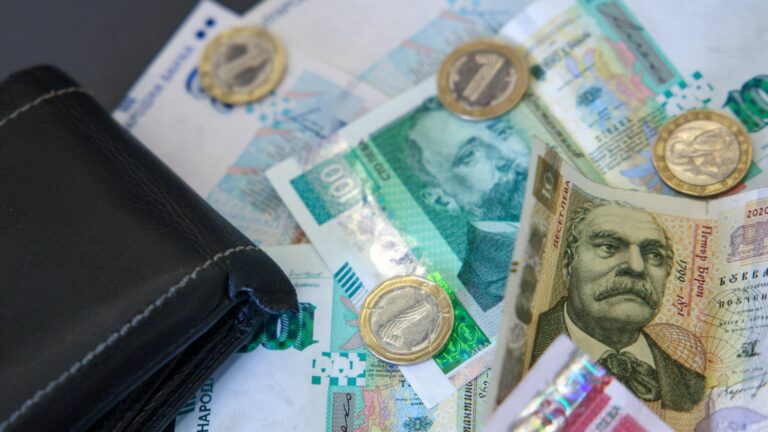 Последняя дыра Кавалы мы: профсоюзы и бизнес в минимальной заработной плате