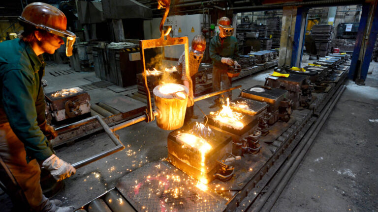 Греция хочет, как Болгария: болгары опережают нас в промышленной электроэнергетике