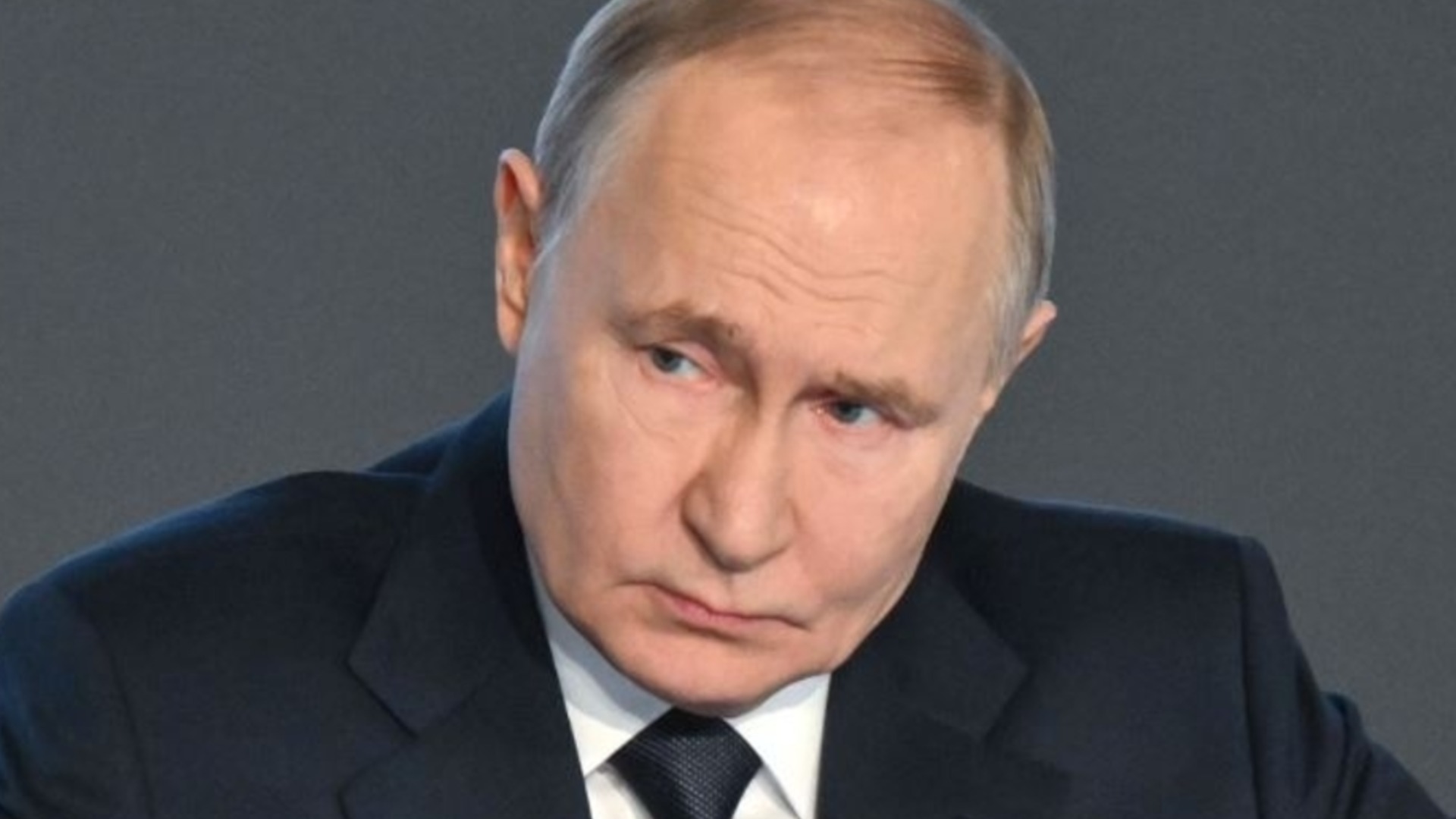 Кремль приказал купить бензин в Китае - украинские беспилотники пролили Россию