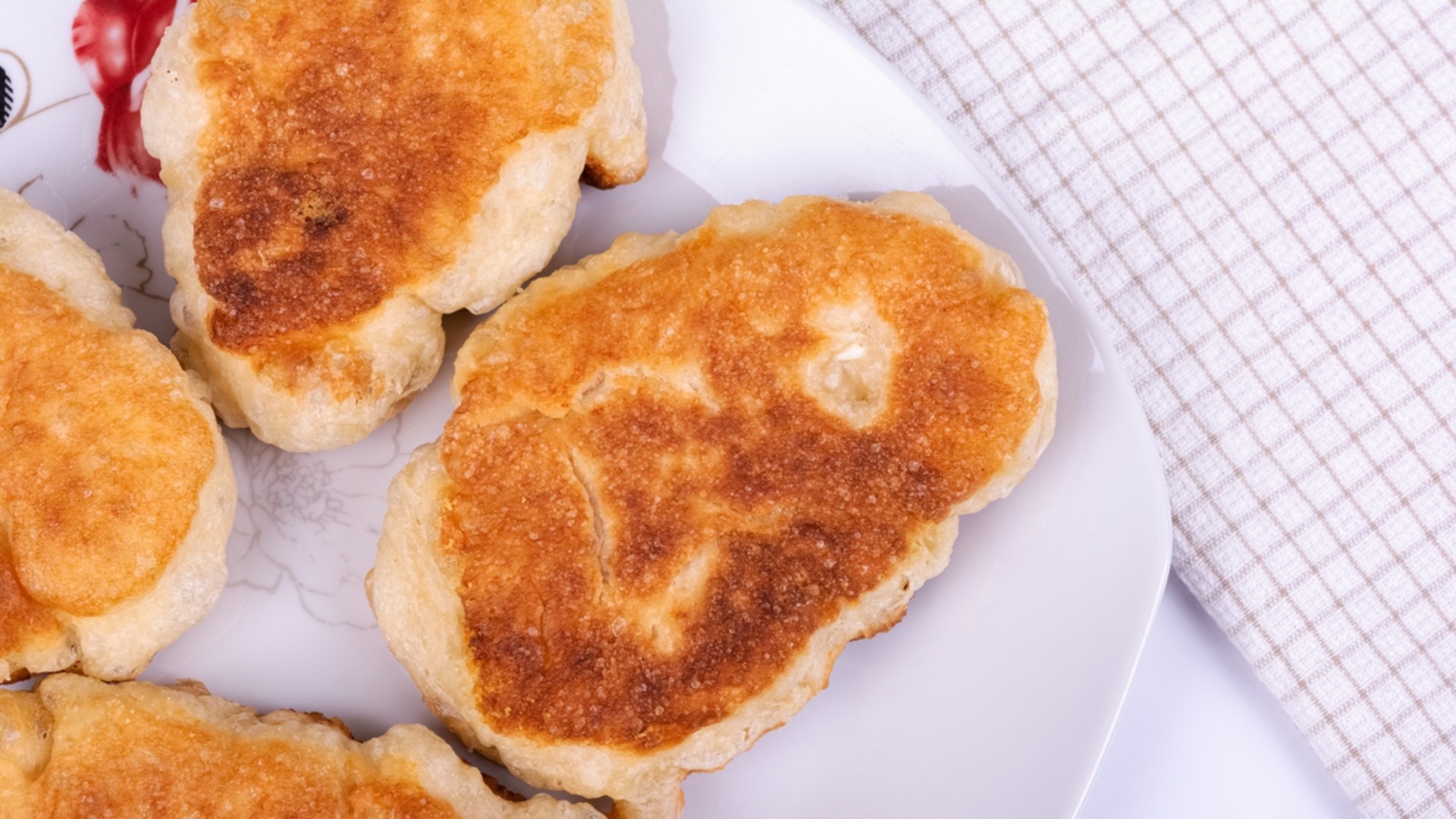 Эти сковороды сделаны не только с сыром, но и с большой любовью.