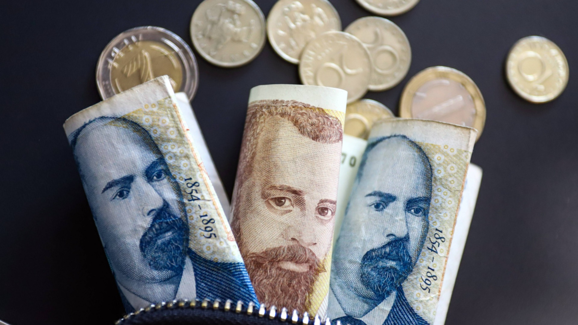 Среди болгар растет пессимизм в отношении личных финансов: опрос