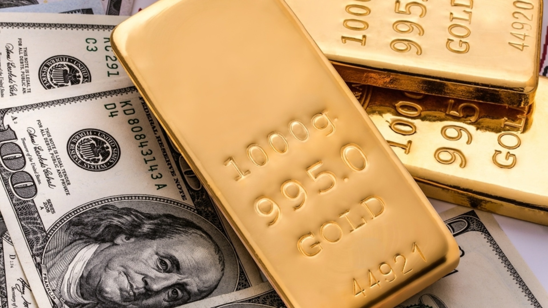 Цена на золото в погоне 5000 долларов за мелодию