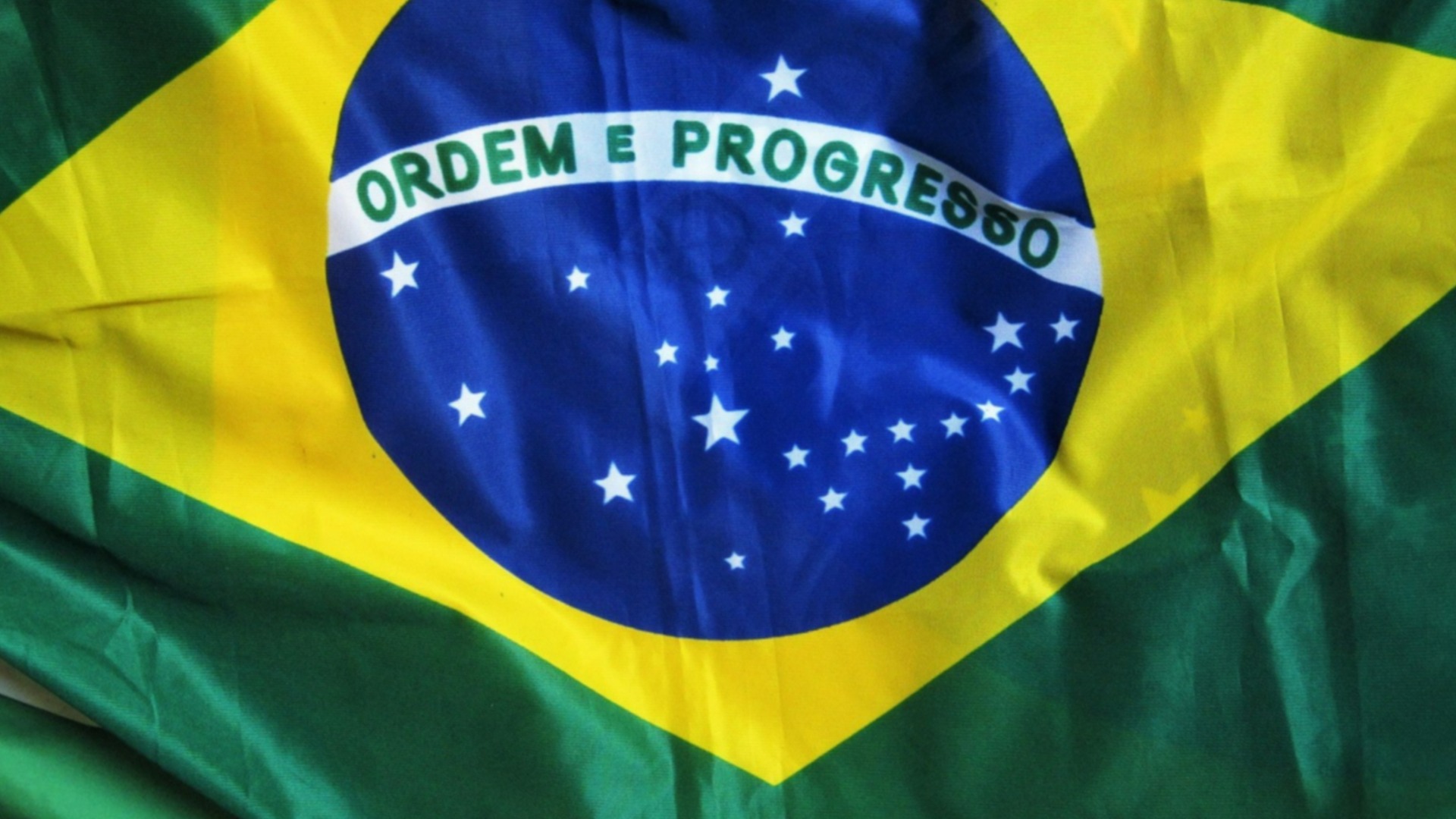 В Бразилии выпустили средний класс подоходного налога