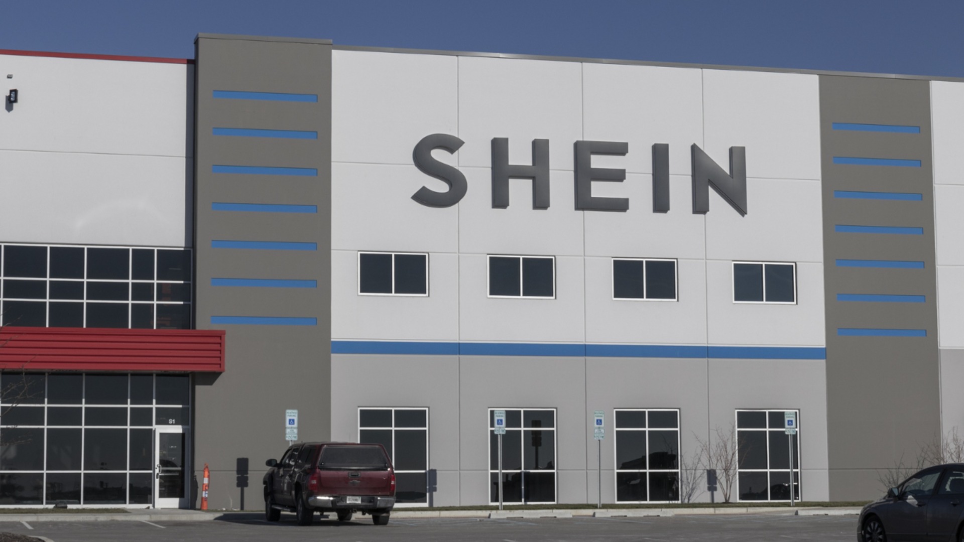 Из-за непослушных детских кукол: министр хочет запретить китайского гиганта во Франции