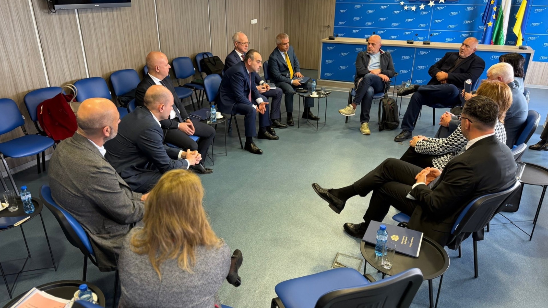 Борисов пригласил бизнес в штаб ГЕРБ за бюджетом (ФОТО)